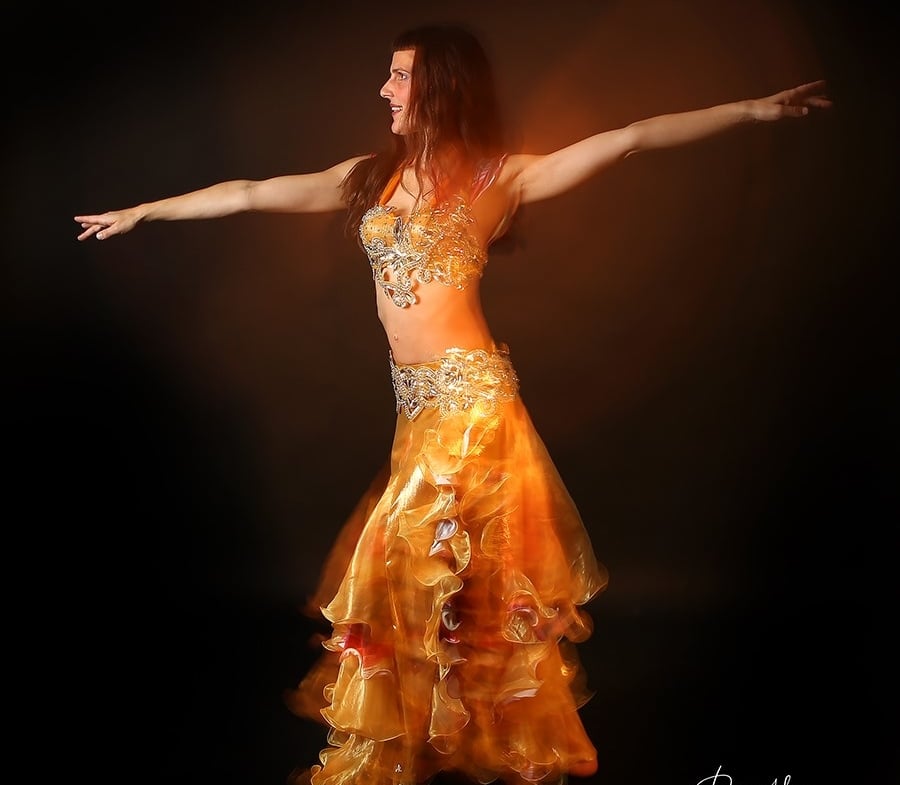 Feuershows, LED – und Schwarzlichtshows, Bauchtanzshows
