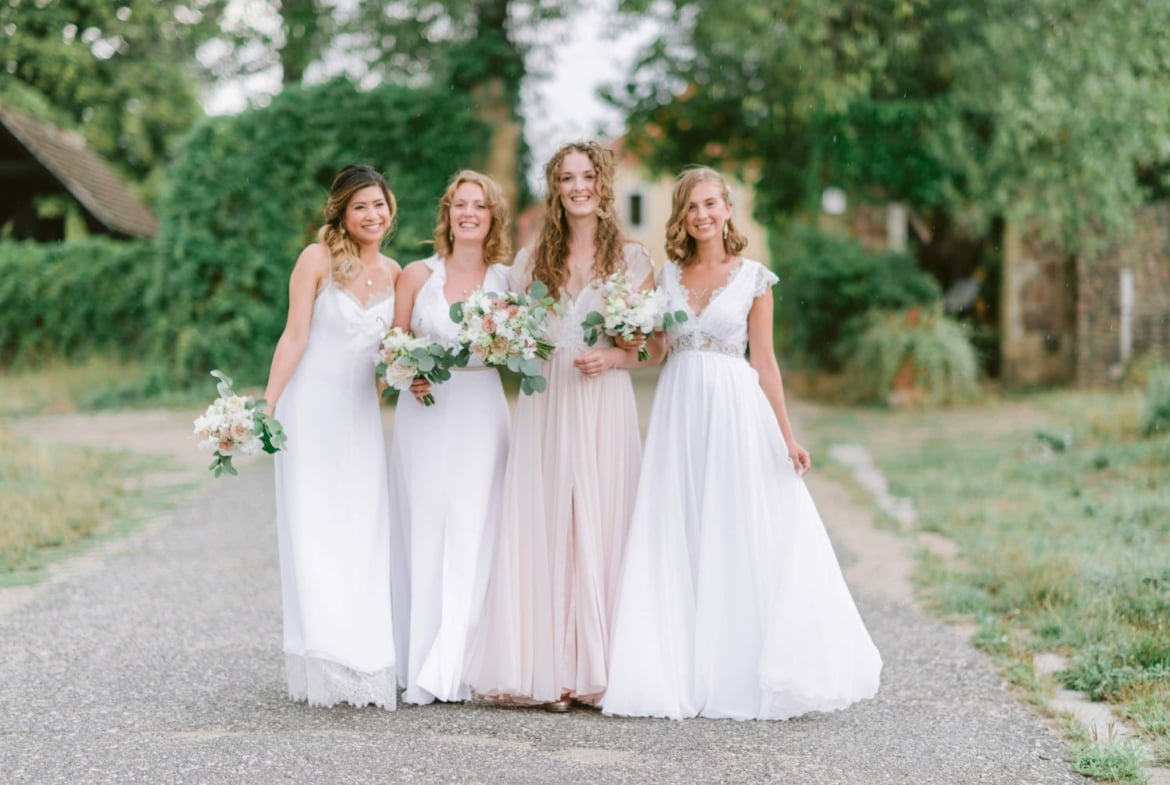 Atelier und Boutique Silhouette Brautkleider / Maßschneider