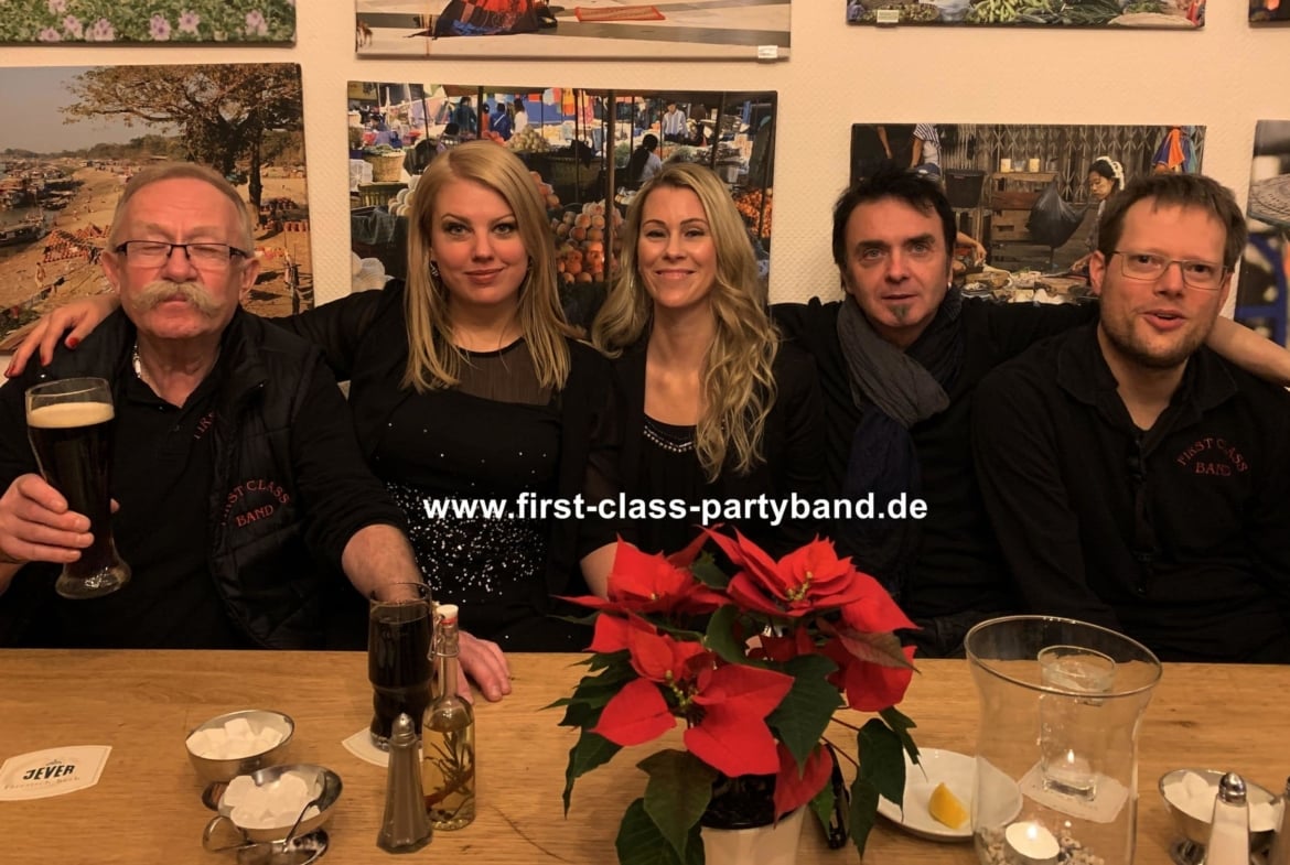 FIRST CLASS PARTYBAND Music For All Generations