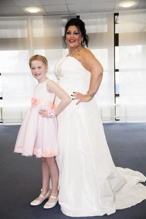 Curvy Bridal Store & Men´s Fashion by KK-Brautmode