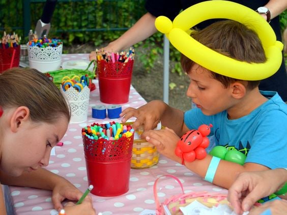 Strahlende Kinderaugen gibt es mit uns!