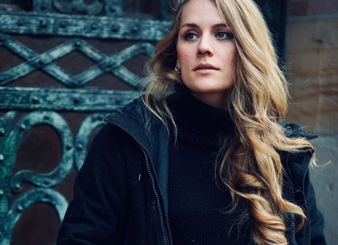 Laura Braun | Hochzeitssängerin & Pianistin