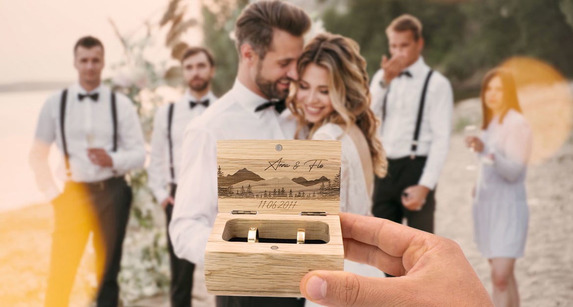 Personalisierbare Ringkissen und Ringboxen aus Holz