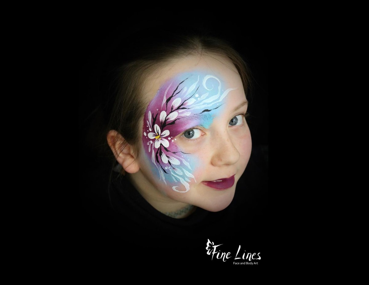 Linked-in-flower-eye