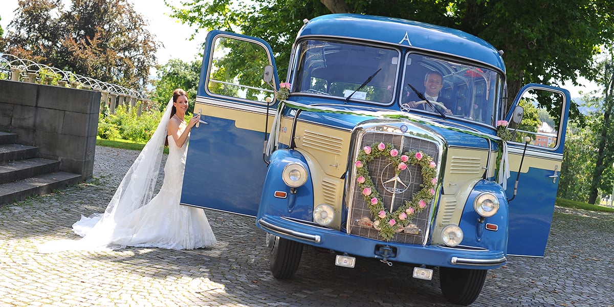 Mercedes-Benz-Hochzeitsbus-Bj.1950-Sitzplaetze-31