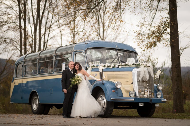 Oldtimerbus München für Standtrundfahrten und Hochzeiten