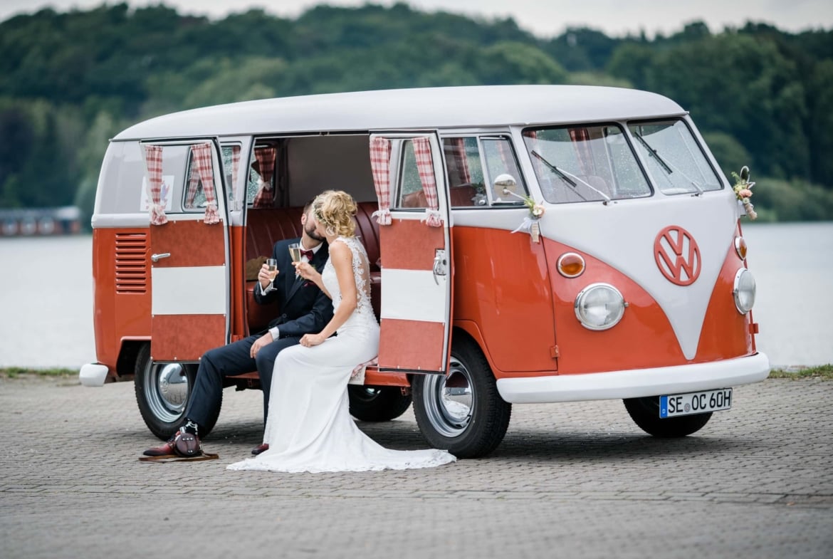 Oldtimer für Ihre Hochzeit VW Bulli, Cadillac oder Limousine