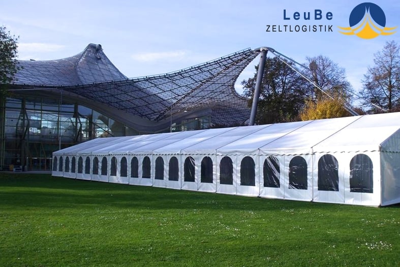 Hochzeitszelt 10 x 24m für 150 bis 250 Personen je nach Bestuhlungsart