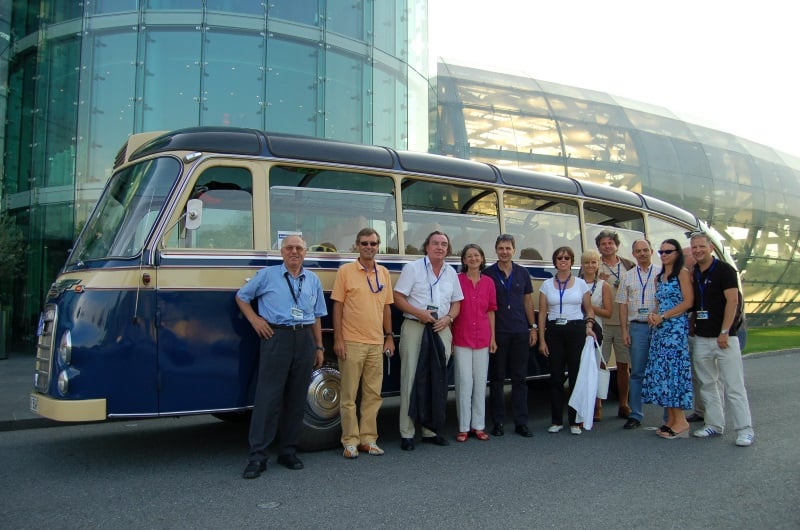 Oldtimerbus München für Standtrundfahrten und Hochzeiten