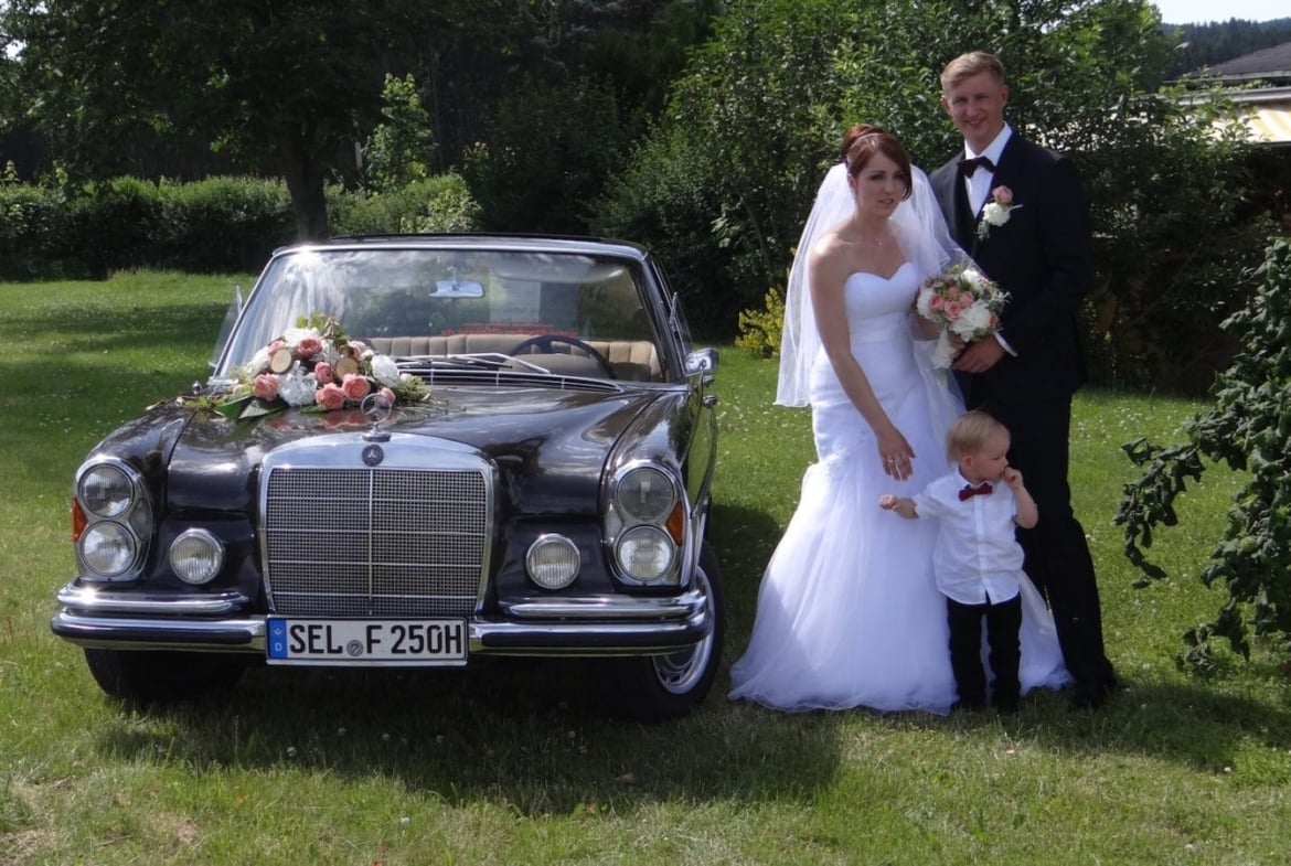 Oldtimer, Hochzeitsauto mieten – Chauffeur incl.