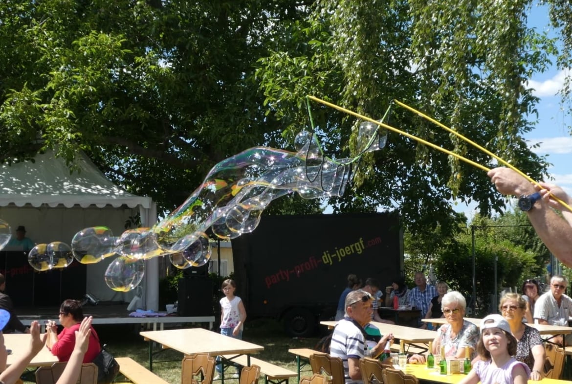 Seifenblasenshow – Riesenseifenblasen