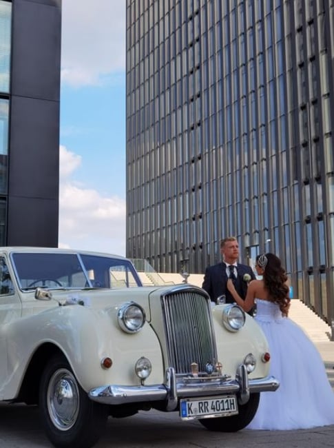 Hochzeitsautos in weiss – London Taxi – Wedding Rolls Royce