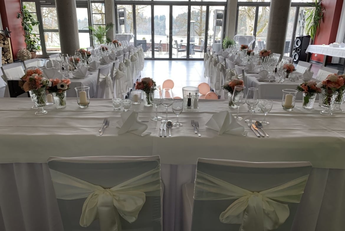 Hochzeit und Feier direkt am See