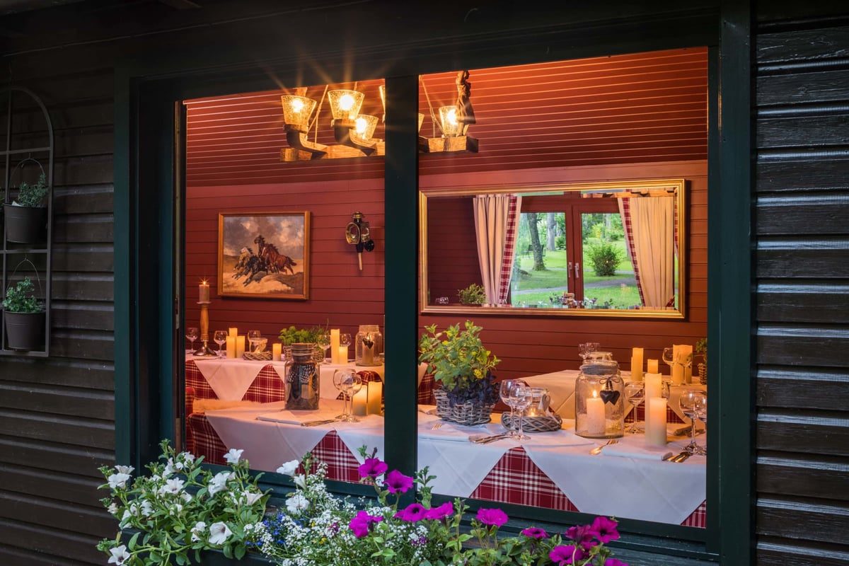 Parkhotel-Adler-Eventlocation-Pferdestall-Dinner