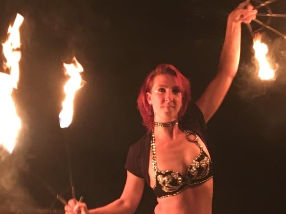 Hochzeits-Feuershow, LED Show, Stelzenlauf, Kinderschminken