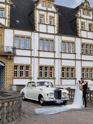 Hochzeitsautos in weiss