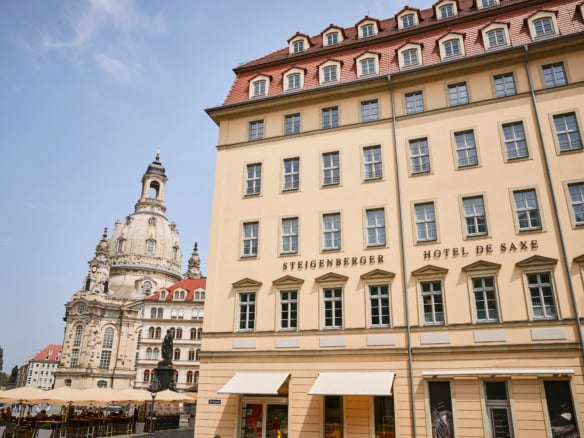 Feiern mit Blick auf die Dresdner Frauenkirche