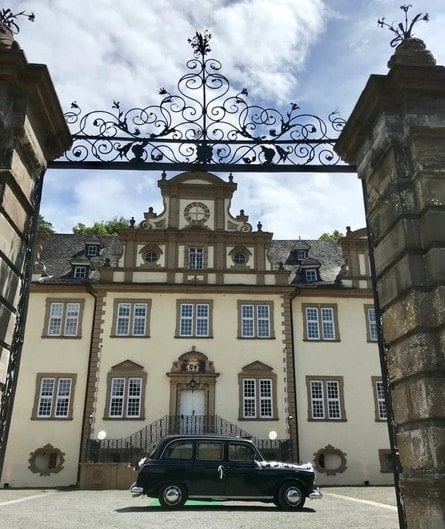 Hochzeitsauto in weiss Princess-Rolls Royce mit Driver oder Fotografen