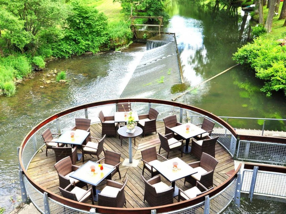 Terrasse-ueberm-Fluss