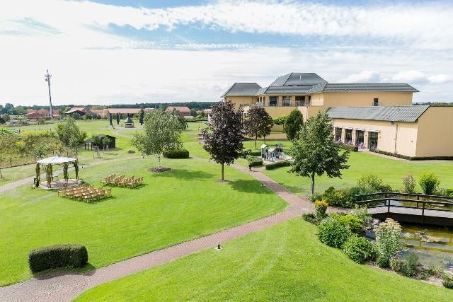 Hochzeiten & Außentrauungen – Van der Valk Hotel
