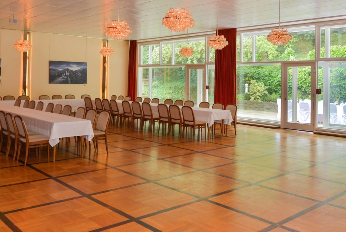 Hochzeit in “Ihrer Villa” einer Design-Ikone in Stuttgart