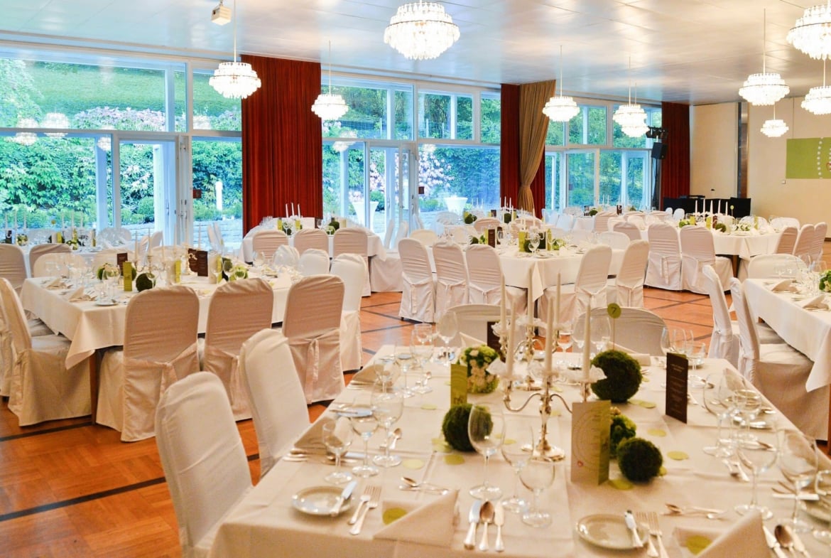Hochzeit in “Ihrer Villa” einer Design-Ikone in Stuttgart