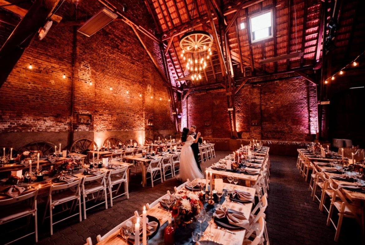 Hochzeit in der historischen Kornscheune Köln l Orr