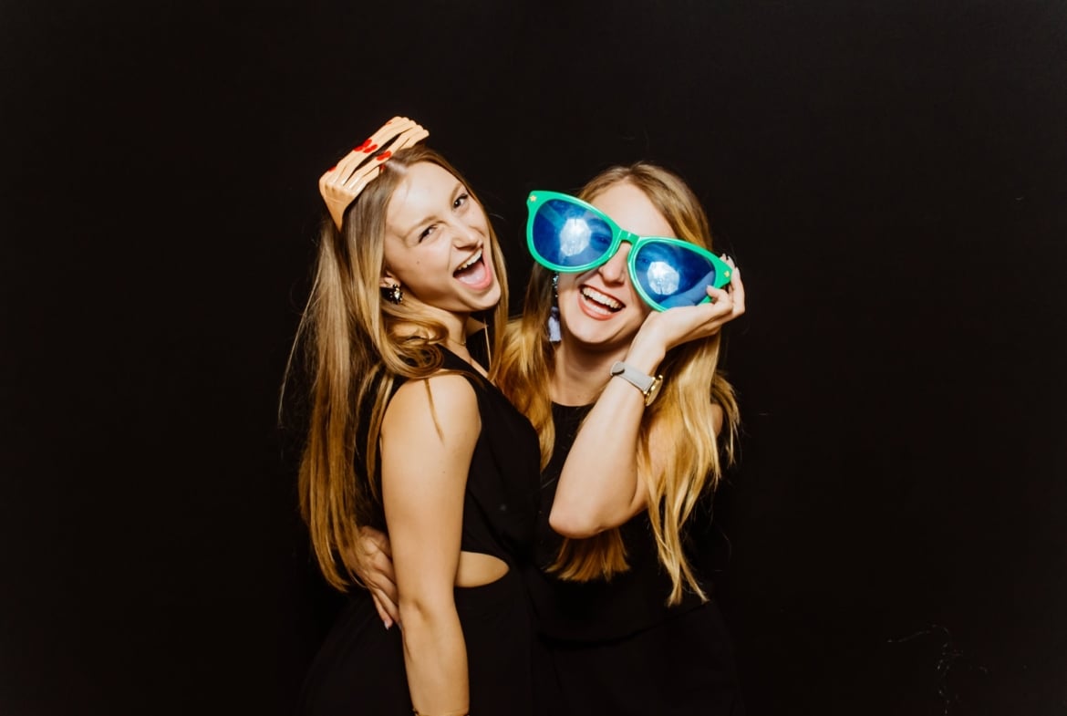 Instamat – Premium Fotobox mit großem Bildschirm.