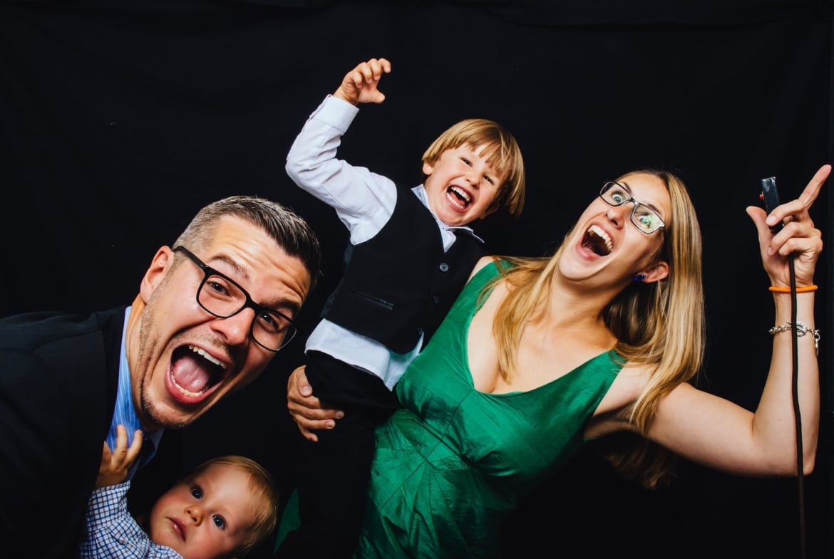 Instamat – Premium Fotobox mit großem Bildschirm.