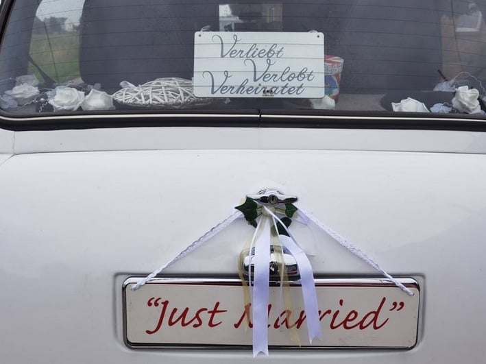 Hochzeitsauto in weiss Princess-Rolls Royce mit Driver oder Fotografen