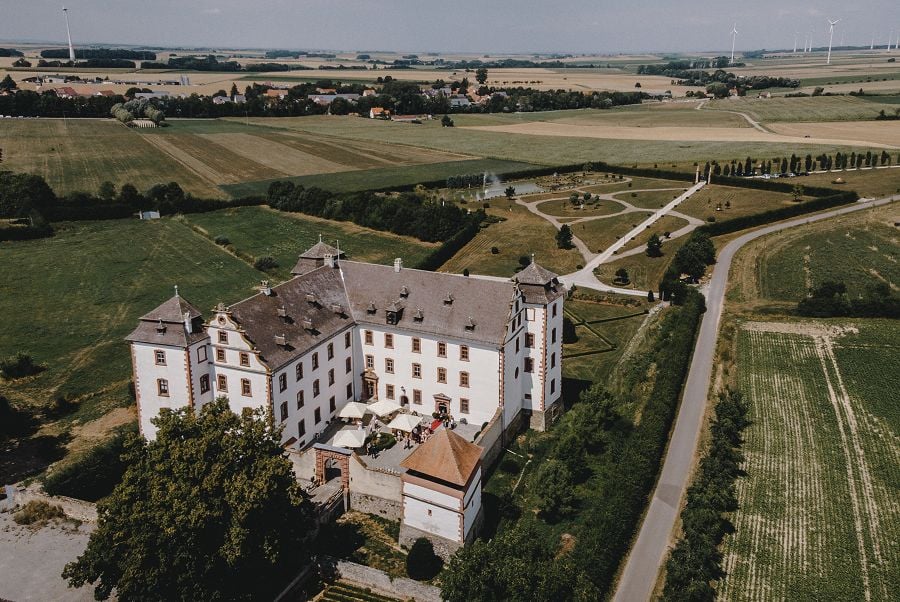 Heiraten in märchenhafter Kulisse auf Schloss Walkershofen