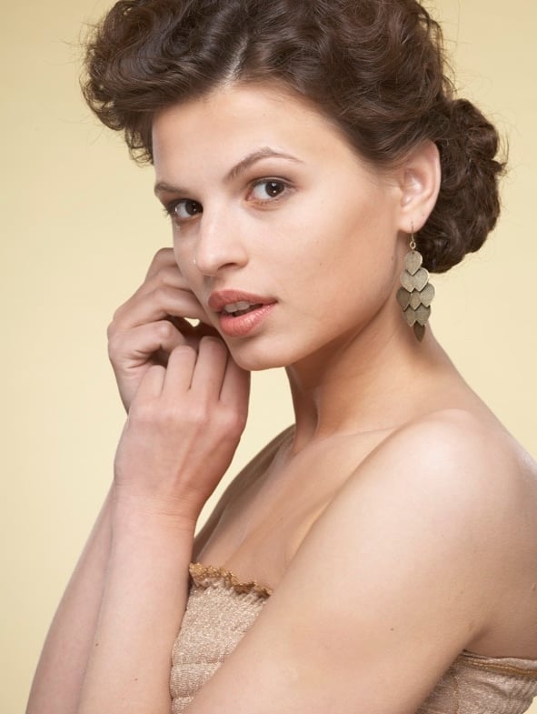 Brautfrisuren und Brautmake-up