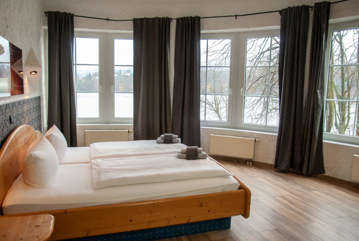 ROMANTISCH HEIRATEN UND FEIERN DIREKT AM EDERSEE