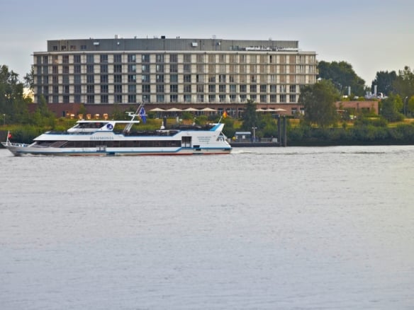 Hochzeit direkt an der Elbe im The Rilano Hotel Hamburg