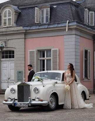 Hochzeitsautos in weiss