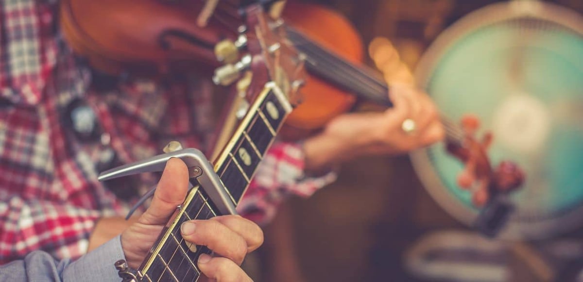 Musiker mit Gitarre